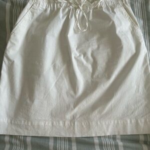 Cute White Women's Skirt, NEW with tag